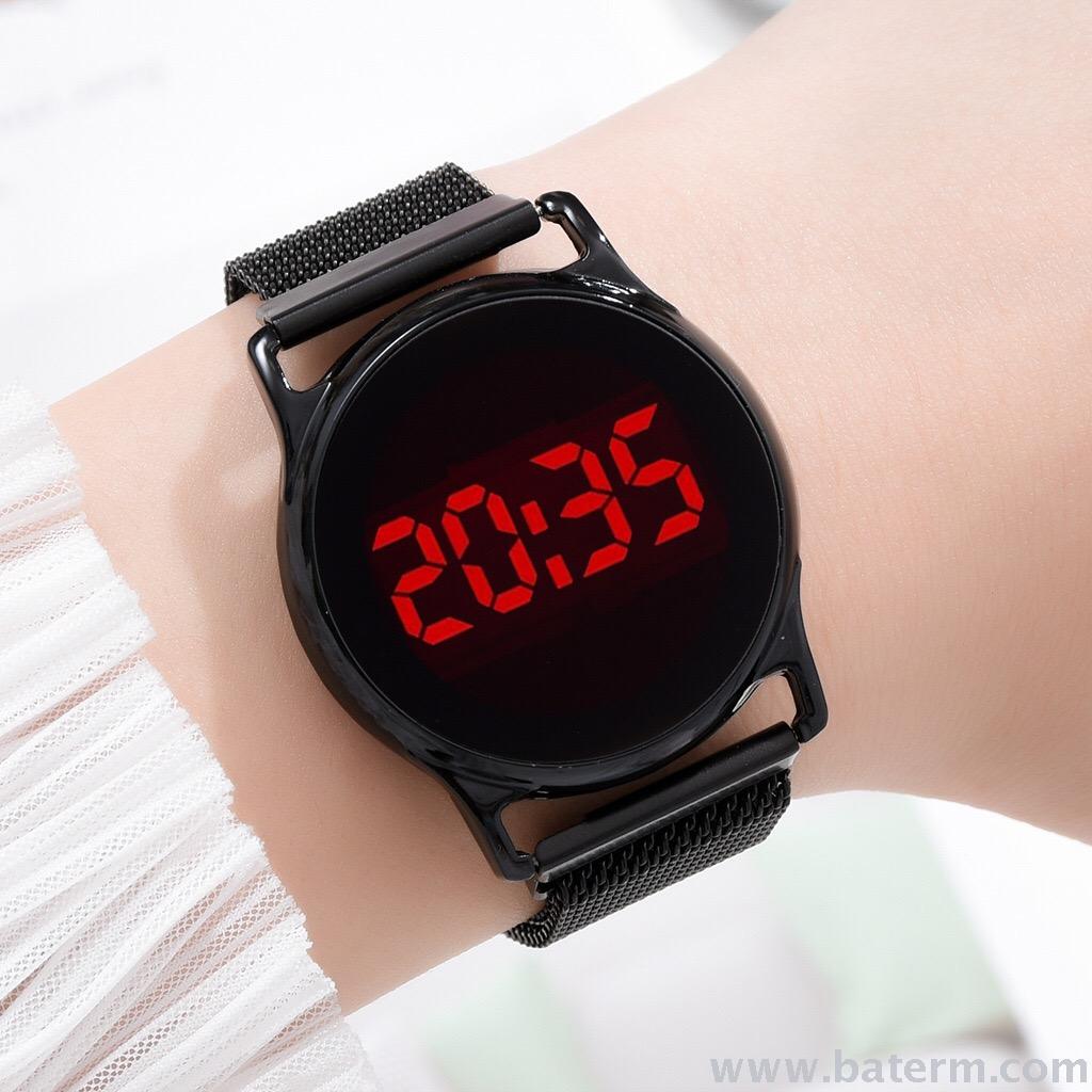 Fashionable hot sport round magnetic absorbing watch strap led watch students watch