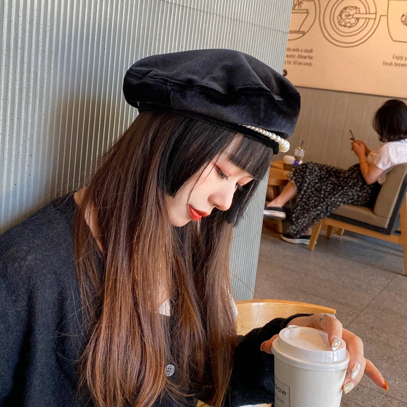 Leisure cap  Pearl Beret Women&#039;s Autumn and Winter All-Match Fashion Painter Cap British Retro Black Velvet Beret
