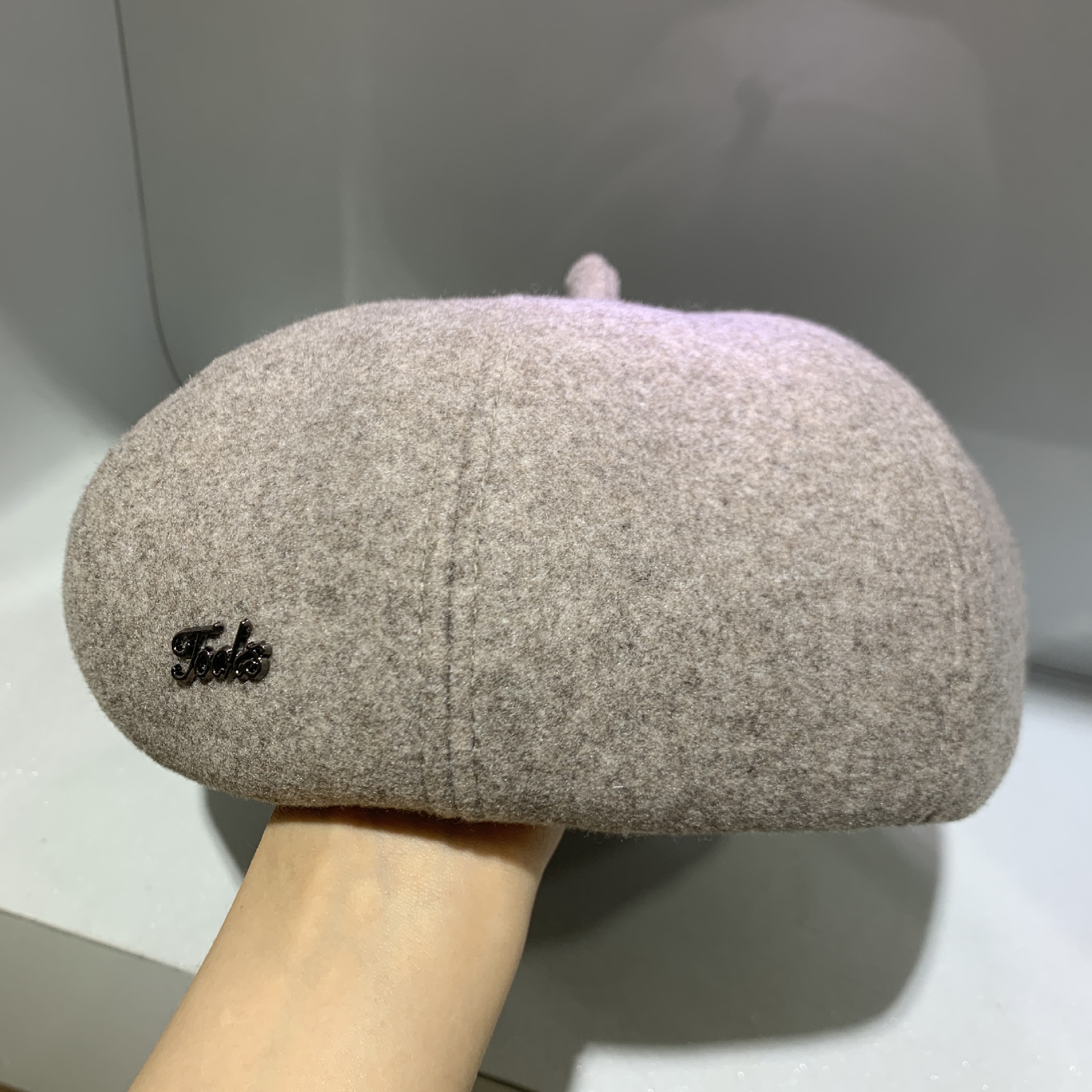 Factory Supply Autumn and Winter Letters Beret Face-Looking Small Hat All-Match Fashion Lady Hat