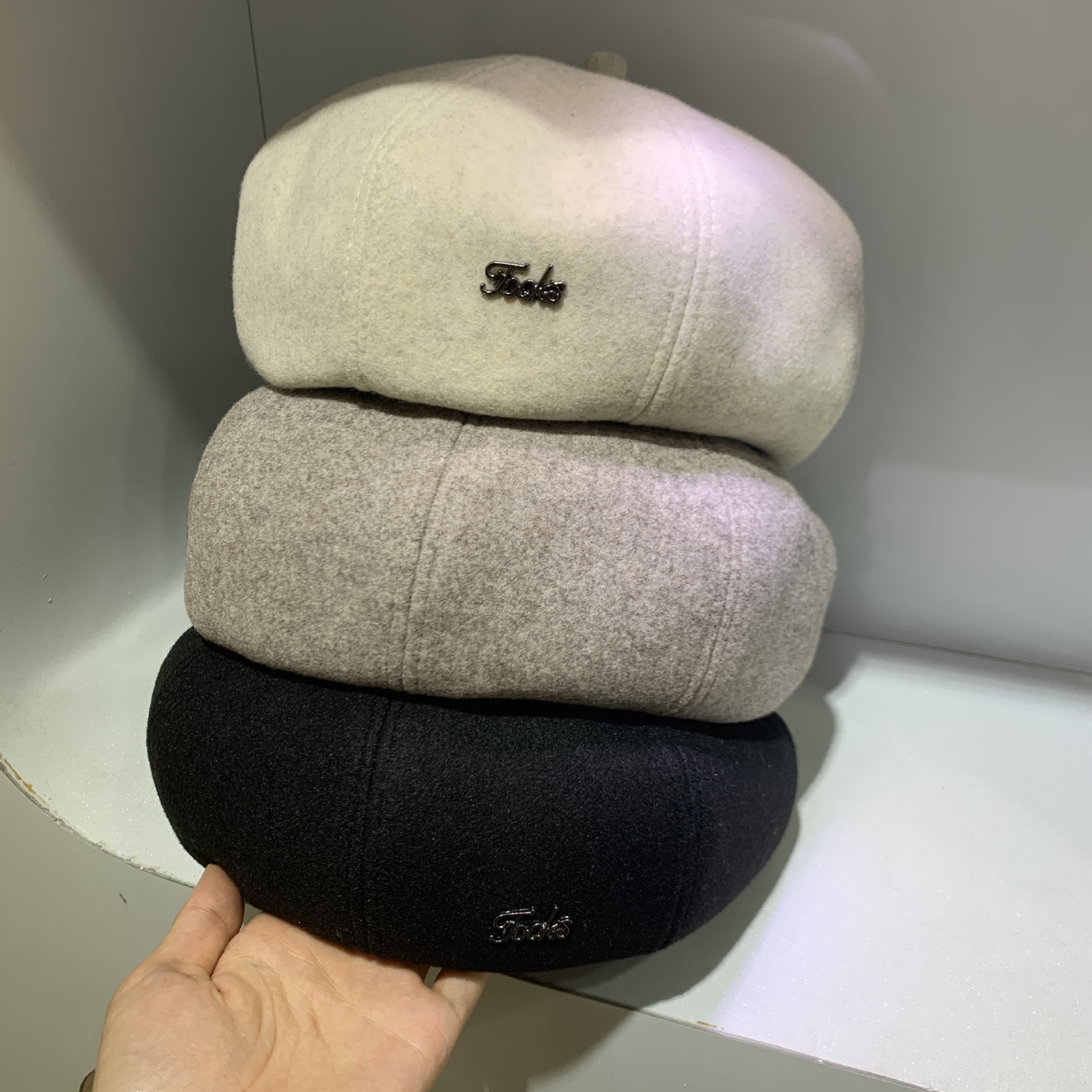 Factory Supply Autumn and Winter Letters Beret Face-Looking Small Hat All-Match Fashion Lady Hat