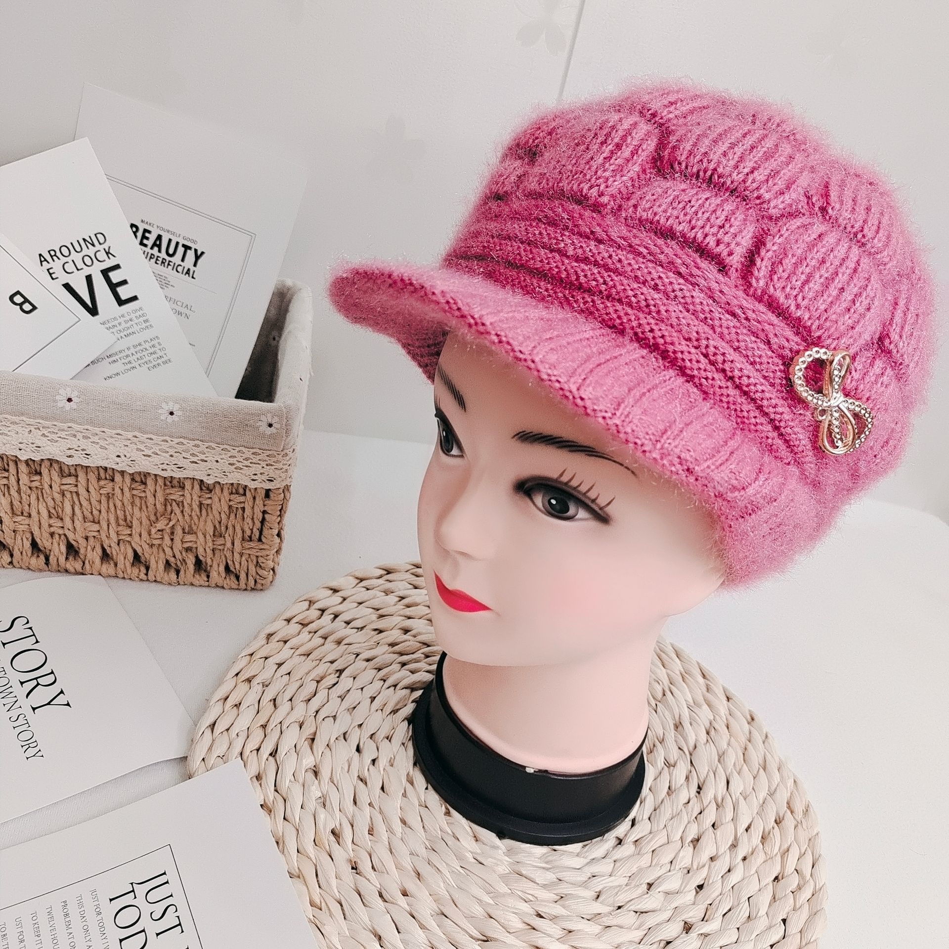 21 Autumn and Winter New Old Lady Knitted Hat Fleece Lined Padded Warm Keeping Wool Female Cap Fashion Mom Woolen Cap