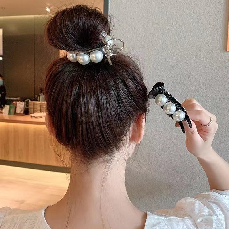 Korean Hair Claw Pearl Hairpin Back Head Grip Simple Temperament Bun Hair Band Shark Clip Holder