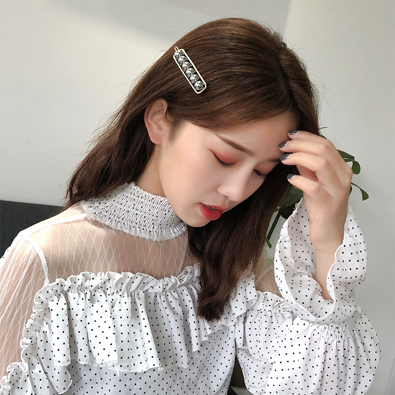 Web celebrity ins wind hollow out hair act the role ofsouth Korea imports metal pearl hairpin lovely retro edge clip simple female headwear