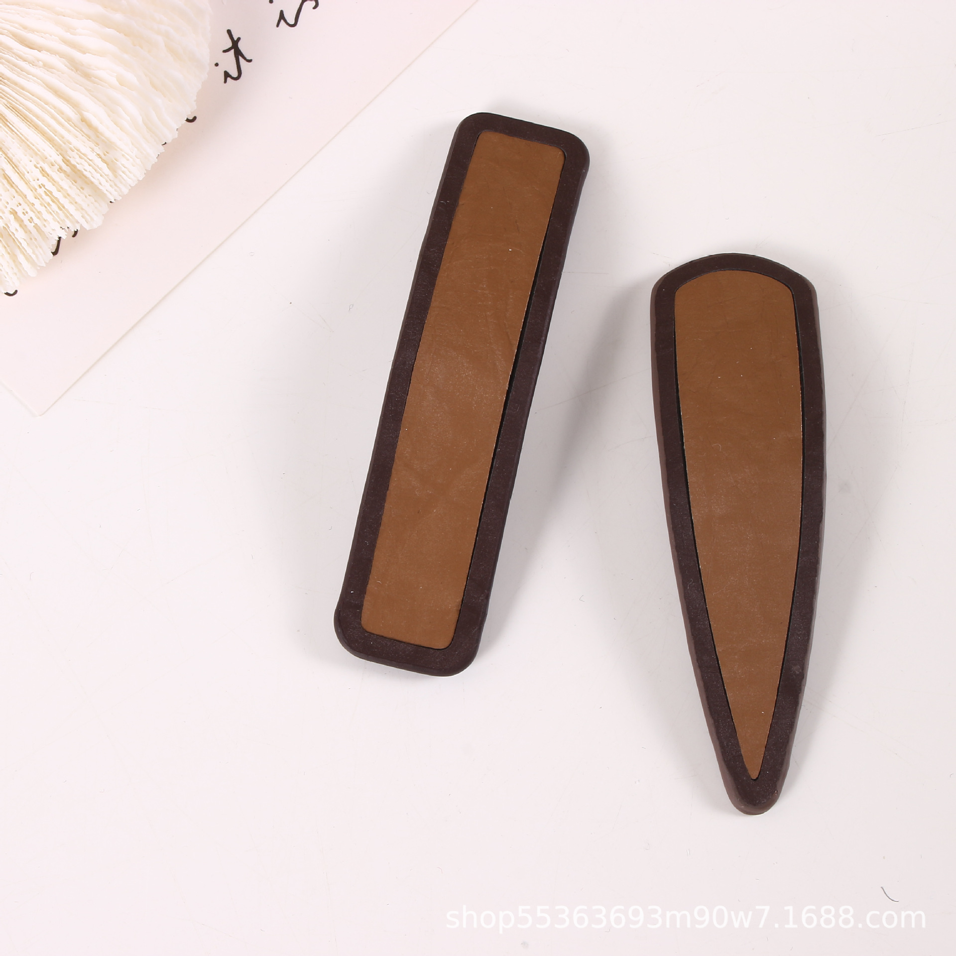 Chanel-Style Black and White Classic Leather BB Hairpin Chic Elegant Simple Internet Celebrity Ins Hair Accessories All-Match Leather Hairpin