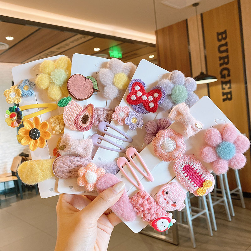 Autumn and Winter Plush Barrettes Baby Broken Hair BB Clip Cute Furry Girl Korean Princess Bangs Side Hairpin