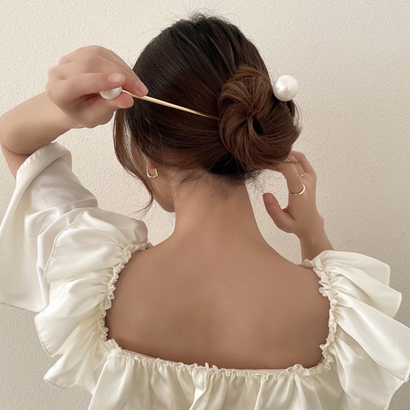 Elegant and Beautiful Pearl Hairpin Ball All-Match Bun Metal Daily Updo Pin Hair Clasp Female