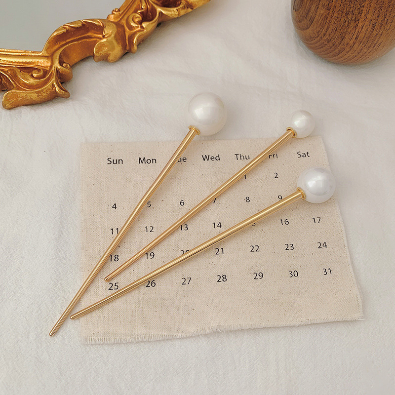 Elegant and Beautiful Pearl Hairpin Ball All-Match Bun Metal Daily Updo Pin Hair Clasp Female