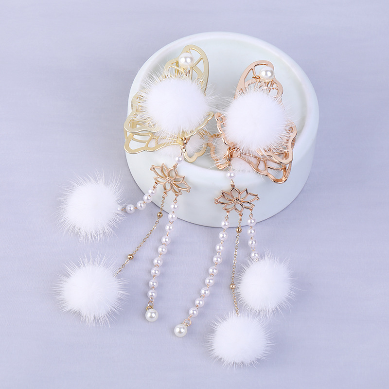  Accessories Butterfly Barrettes White Furry Ball Tassel Grip Antique Plush Headdress Children&#039;s Ornaments Ball Hairpin