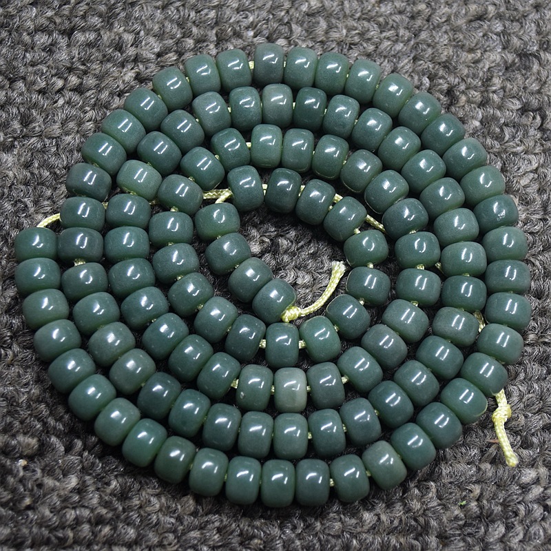Natural Dark Green Emerald Green Bodhi Root 108 Yin Skin Bodhi Root Barrel Beads Flat round Bead