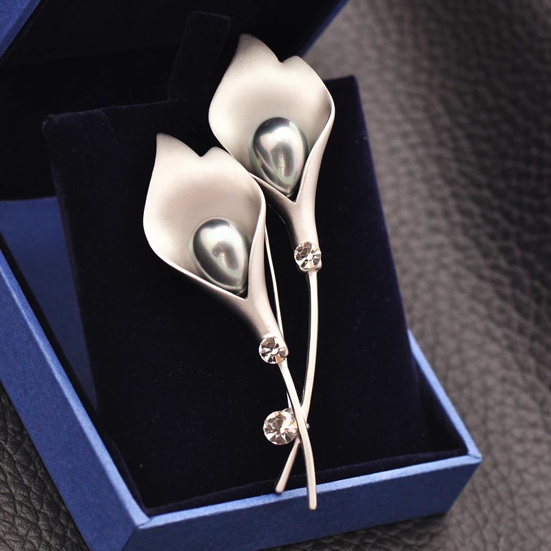 Factory Wholesale Flower Shape Korean Simple High Cold Wind Brooch Women&#039;s Summer Little Fresh Brooch Practical Brooch