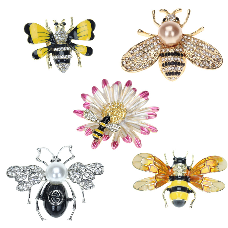 Daisy High-Grade Silk Scarves Buckle Diamond-Embedded Golden Bee Flower Brooch Pin Clothing and Clothing Brooch