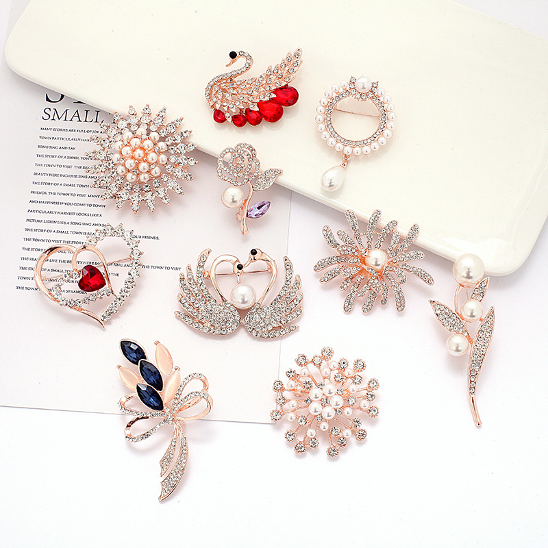 High-End Brooch Women&#039;s Rhinestone Scarf Buckle Anti-Unwanted-Exposure Buckle Crystal Corsage Pin Pearl Ornament Brooch