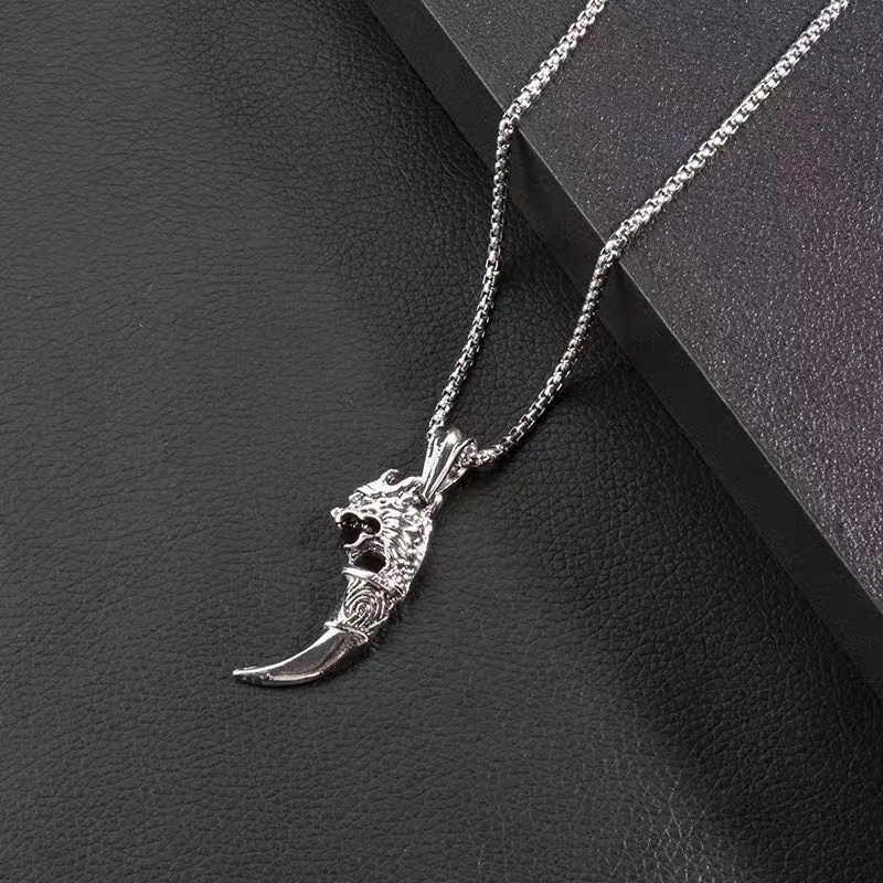 All-Matching Disco Personality Sweater Men&#039;s Necklace Hiphop Hanging Pendant Ins Hip-Hop Street Titanium Steel Accessories Female Fashion
