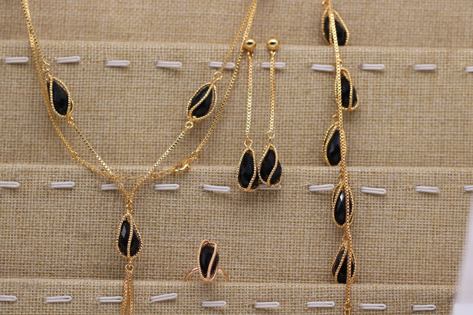 Ruilingkai Factory Direct Sales Wholesale Copper-Plated Gold Earring Bracelet Necklace European and American Middle East Hot Sale Micro Inlaid Zircon Suit