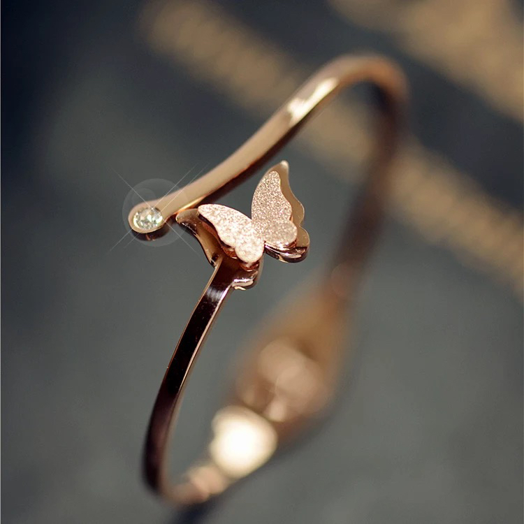 Titanium steel plated 18-karat rose gold frosted butterfly bracelet Korean fashion bracelet accessories female gift manufacturers direct