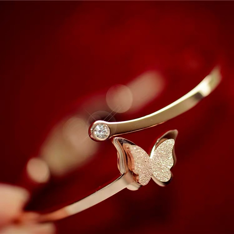 Titanium steel plated 18-karat rose gold frosted butterfly bracelet Korean fashion bracelet accessories female gift manufacturers direct