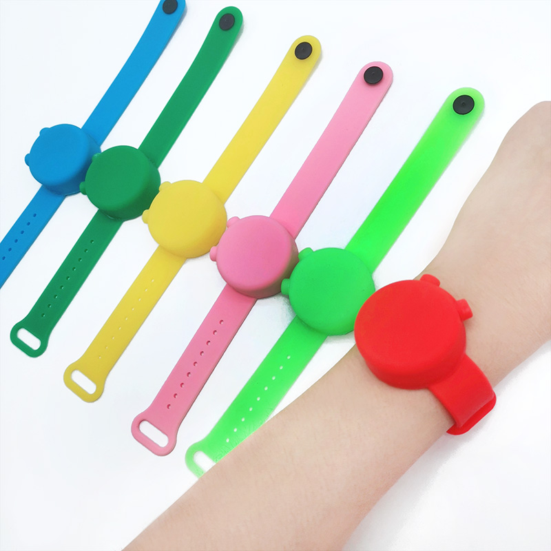 New Silicone round Hand Sanitizer Wrist Strap Disposable Portable Silicone Bracelet Hand Sanitizer Watch Factory Direct Sales