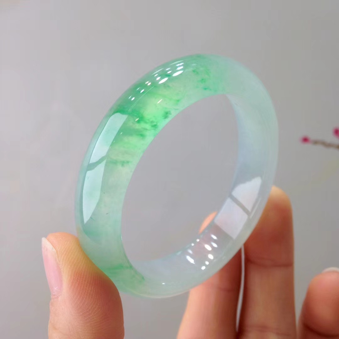 Myanmar Mine Timber Ice-like Jade Bracelet Highest-Ranking Imperial Concubine Bracelet Positive Green Floating Flower Jade Bracelet Female Birthday Gift Gift