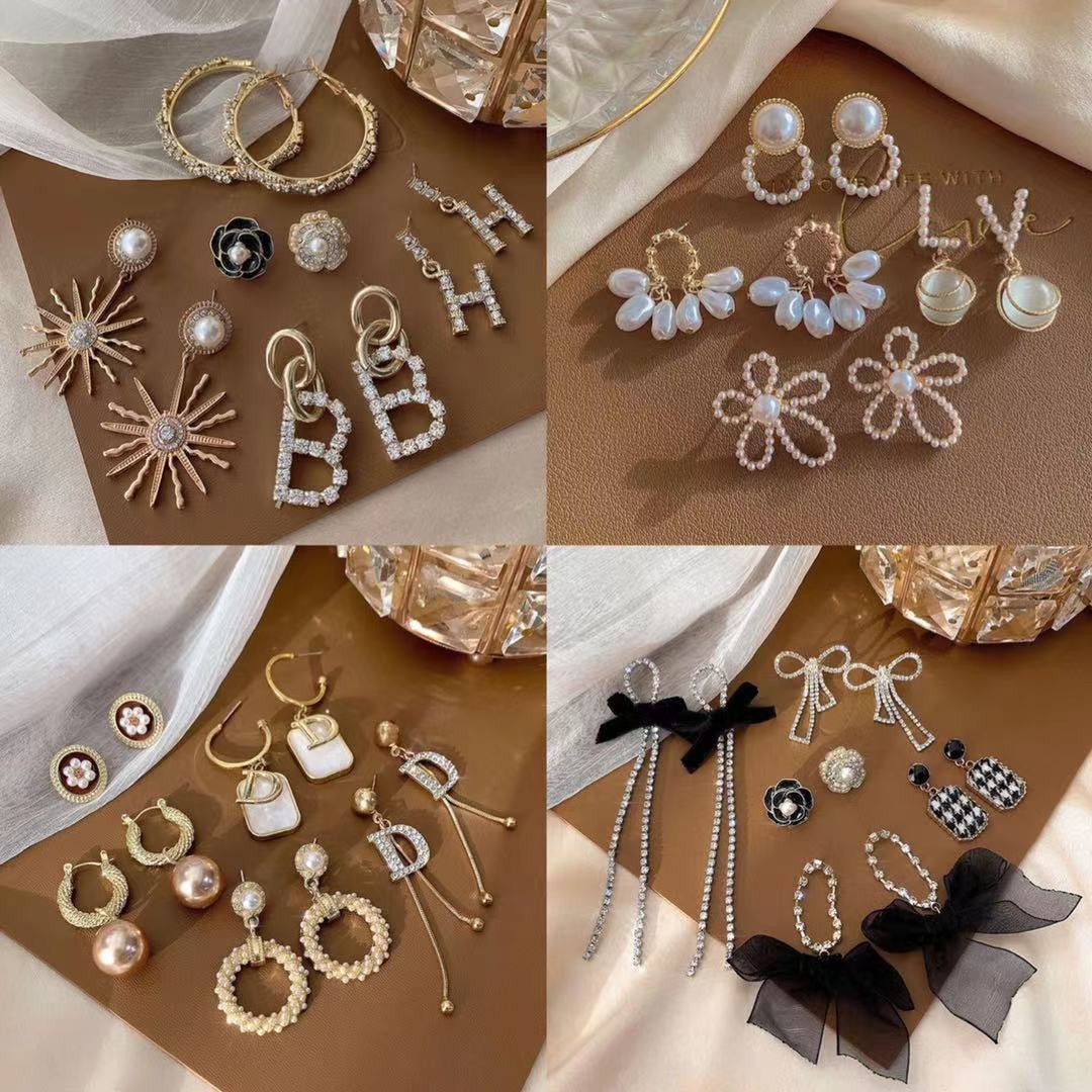 Make round Face Thin-Looked Stud Earrings Refined Wild Earrings Silver Needle Anti Allergy Jewelry Wholesale  Ear Studs