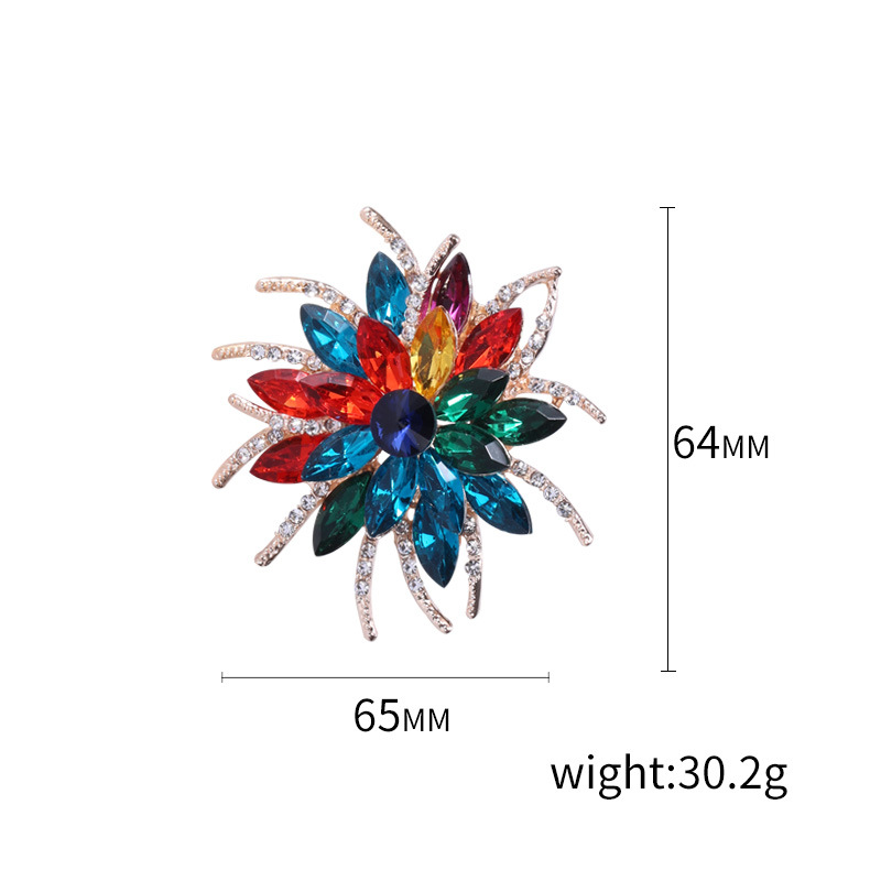Cross-border Korean version of high-end handmade crystal acrylic color flower brooch women&#039;s clothing accessories corsage manufacturers direct