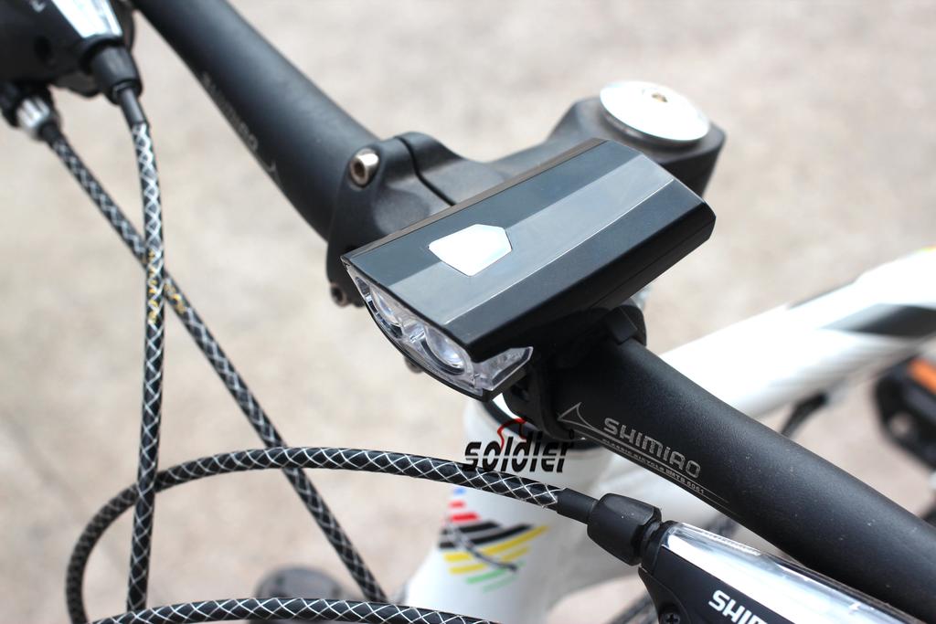 Bicycle accessories bicycle headlights new headlights mountain bike headlights LED headlights USB charging/sj-10288