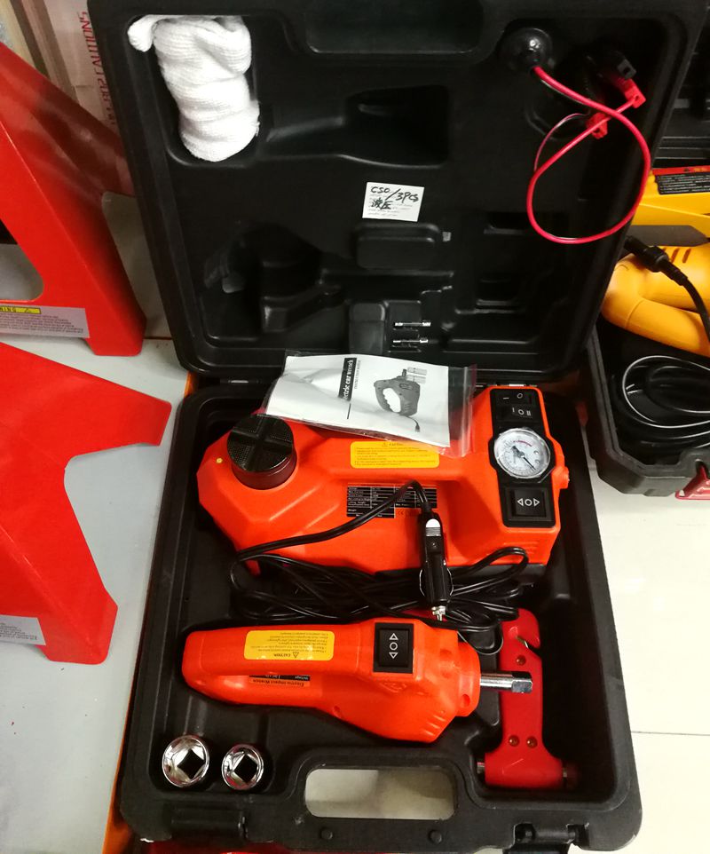 Portable 12V electric jack shear car jack electric tire socket wrench.