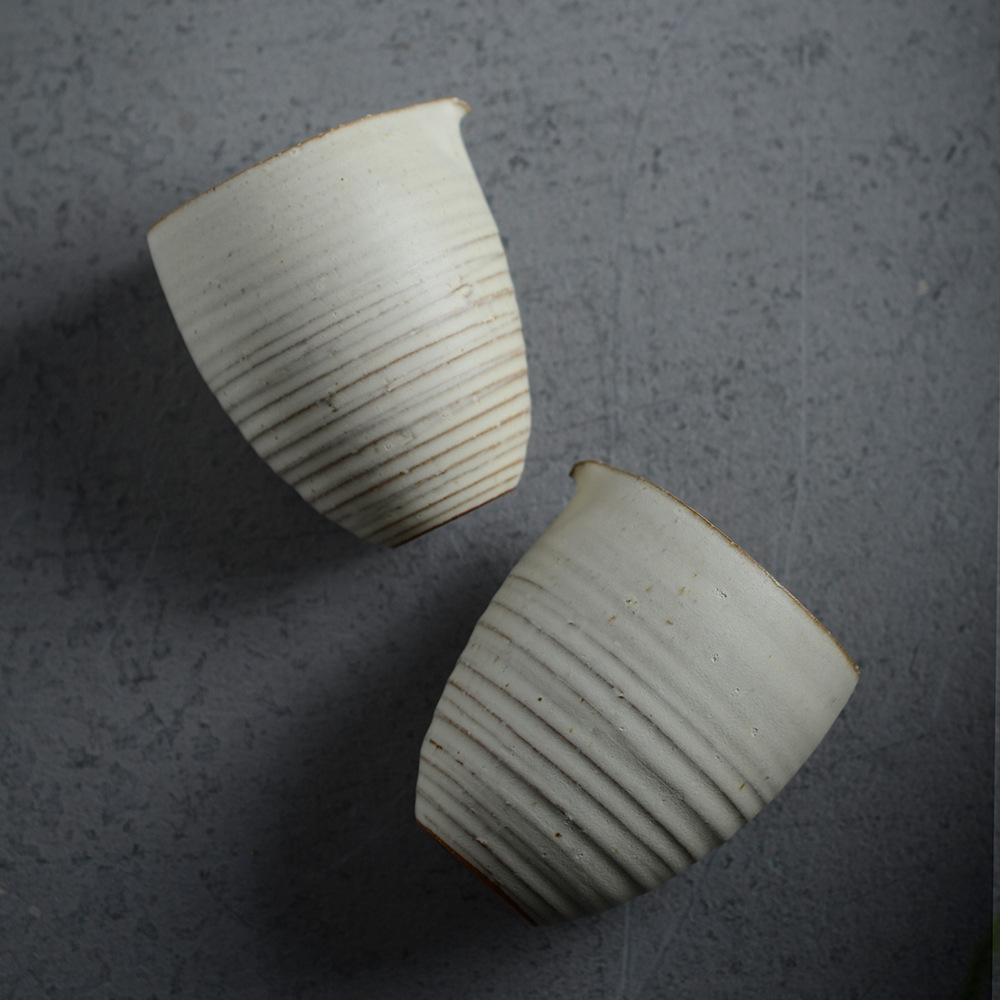 Powder Pitcher Gracked Glaze Can Support Flap Wing Coarse Pottery Male Cup Grass Wood Gray Glaze Powder Blowing Fair Cup
