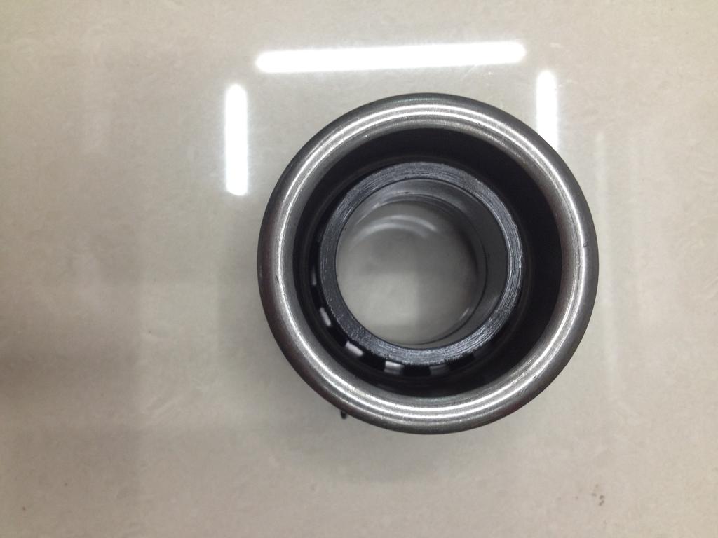 Clutch release bearing