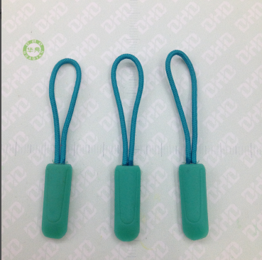 PVC Outdoor Injection Plastic Epoxy Bag Clothing Rope Pull Tab Pull Tail Zipper Head