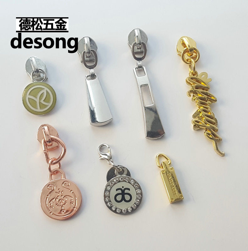 Zipper Head Supply Manufacturers Come to Picture Logo Custom Alloy Metal Styles Diverse Clothing Packaging Bag Zipper Pull Tab