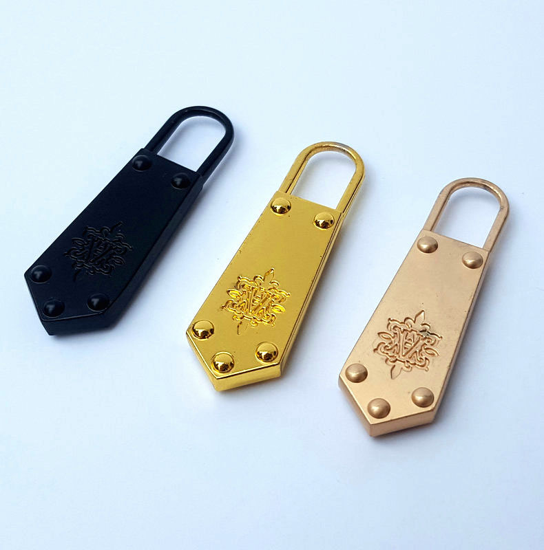 Zipper Head Supply Manufacturers Come to Picture Logo Custom Alloy Metal Styles Diverse Clothing Packaging Bag Zipper Pull Tab