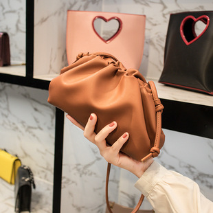 European and American Retro Three-Purpose Multipurpose Backpack Texture Genuine Leather Portable Backpack New Fashion Bag Cover Bag for Women European and American Retro Three-Purpose Multipurpose Backpack Texture Genuine Leather Portable Backpack New Fashion Bag Cover Bag for Women