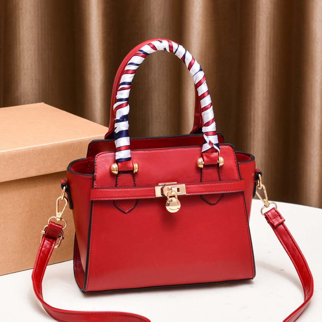 Lady Shoulder Bag New Modern Minimalist Solid Package Schoolgirl Bag Ladies Handbag Fashion Bag Currently Available Wholesale
