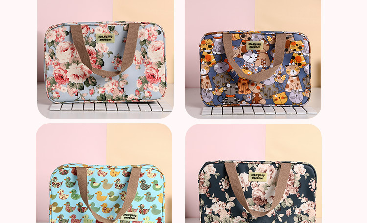The factory's new printed multi-functional make-up bag fabric soft and large capacity travel fashion bag