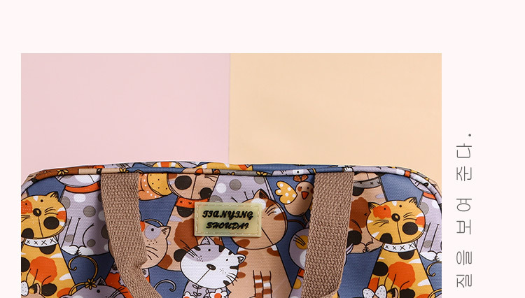 The factory's new printed multi-functional make-up bag fabric soft and large capacity travel fashion bag