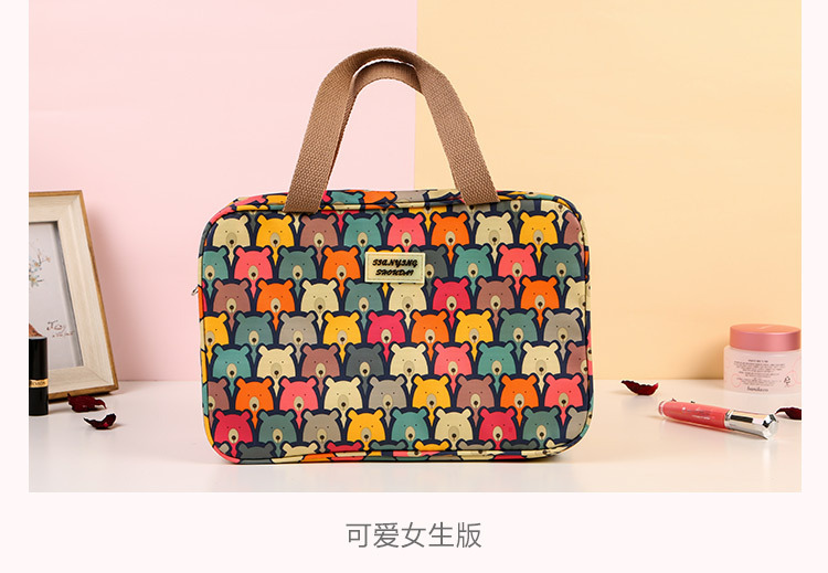 The factory's new printed multi-functional make-up bag fabric soft and large capacity travel fashion bag