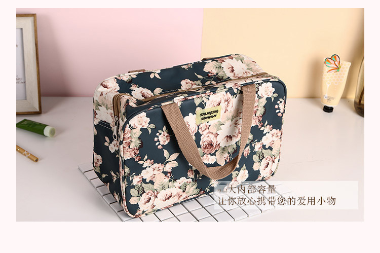 The factory's new printed multi-functional make-up bag fabric soft and large capacity travel fashion bag