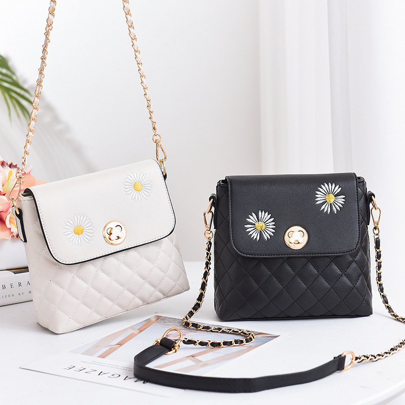 Factory 2020 New Fashion Bag Schoolgirl Bag Women&#039;s Cross-Body Bag Shoulder Bag High Quality Mixed Batch Bag