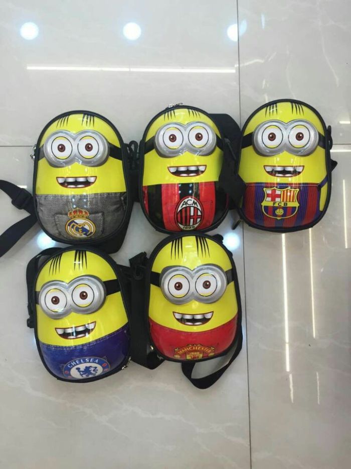 EVA Ultra Light Mini package explosion children Satchel 3D cartoon bag Captain America small yellow man Batman EVA Ultra Light Mini package explosion children Satchel 3D cartoon bag Captain America small yellow man Batman