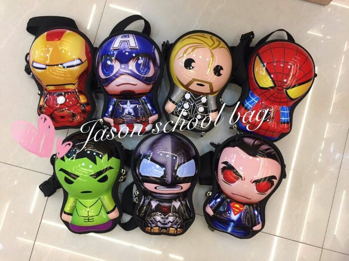 EVA Ultra Light Mini package explosion children Satchel 3D cartoon bag Captain America small yellow man Batman EVA Ultra Light Mini package explosion children Satchel 3D cartoon bag Captain America small yellow man Batman