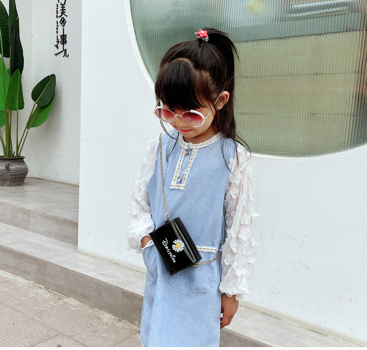 Children's Bags Mini Chain Shoulder Bag Cartoon Bag Graceful Mori Daisy Flower Small Square Bag Children's Bags Mini Chain Shoulder Bag Cartoon Bag Graceful Mori Daisy Flower Small Square Bag