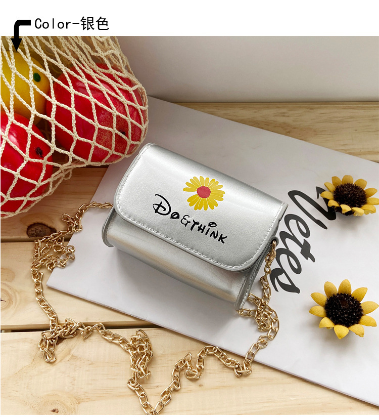 Children's Bags Mini Chain Shoulder Bag Cartoon Bag Graceful Mori Daisy Flower Small Square Bag Children's Bags Mini Chain Shoulder Bag Cartoon Bag Graceful Mori Daisy Flower Small Square Bag