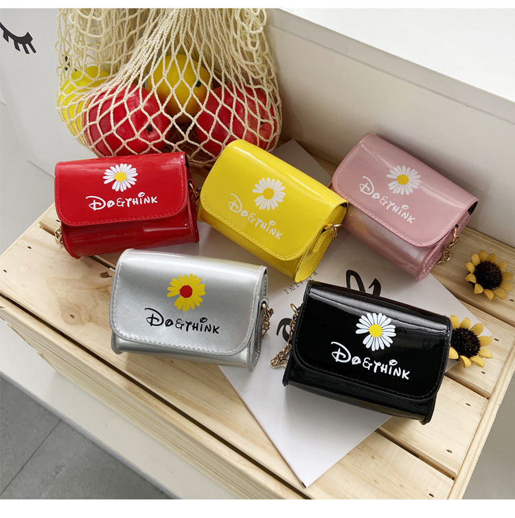Children's Bags Mini Chain Shoulder Bag Cartoon Bag Graceful Mori Daisy Flower Small Square Bag Children's Bags Mini Chain Shoulder Bag Cartoon Bag Graceful Mori Daisy Flower Small Square Bag