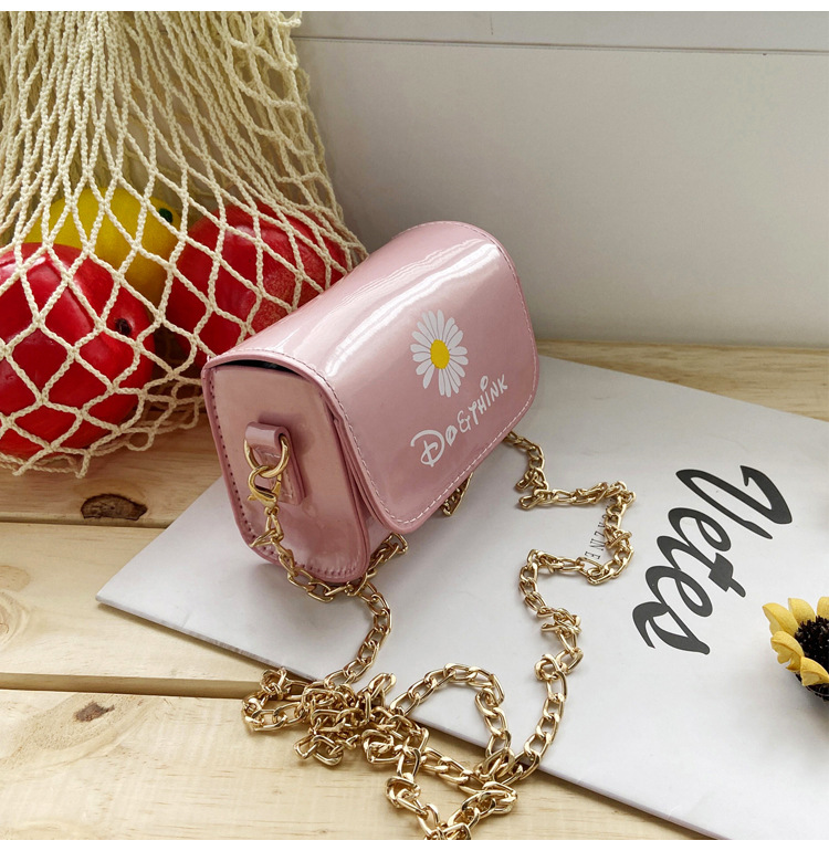 Children's Bags Mini Chain Shoulder Bag Cartoon Bag Graceful Mori Daisy Flower Small Square Bag Children's Bags Mini Chain Shoulder Bag Cartoon Bag Graceful Mori Daisy Flower Small Square Bag