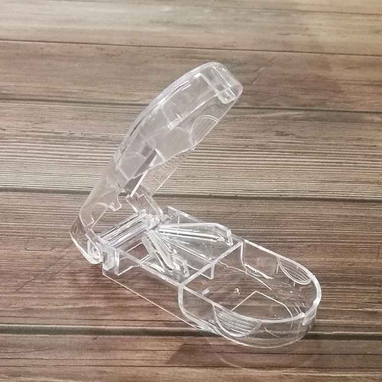 Transparent Pill Cutter with Divide Tablet Medicine Dispenser for the Elderly Convenient Carrying Travel Medicine Separating Box Medicine Cutter Box Transparent Pill Cutter with Divide Tablet Medicine Dispenser for the Elderly Convenient Carrying Travel Medicine Separating Box Medicine Cutter Box