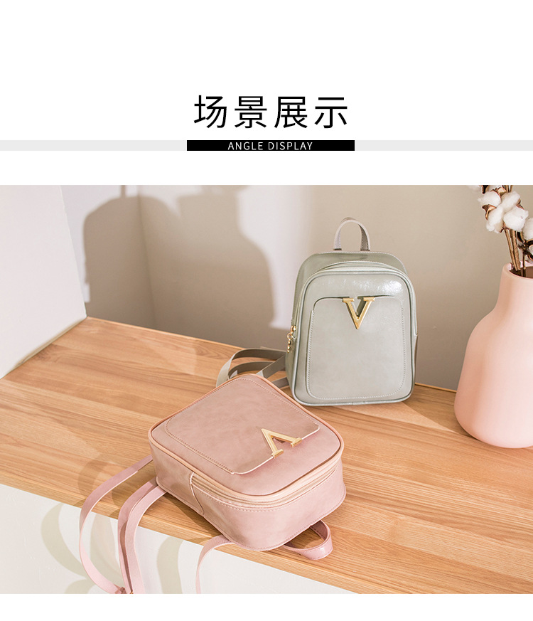 Small Bookbag 2021 Korean Women Bag Street Trendy Small Backpack Handbag Shoulder Messenger Bag Pu Oily Leather Small Bag Small Bookbag 2021 Korean Women Bag Street Trendy Small Backpack Handbag Shoulder Messenger Bag Pu Oily Leather Small Bag