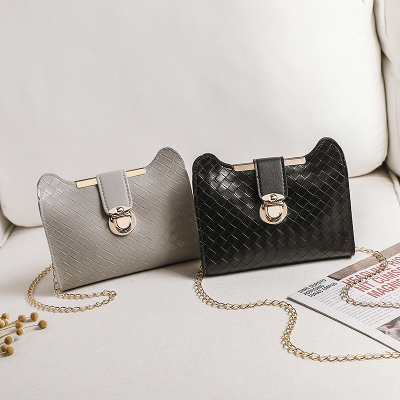 One Piece Dropshipping 2020 Winter Korean Style Cat Ear Woven Lock Chain Color Matching Small Square Bag Shoulder Crossbody Women Bag