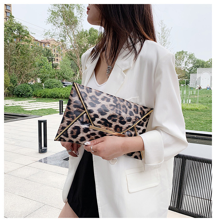2021 Clutch Clutch Bag Cows Pattern European and American Fashion Minimalist Clutch Bag 2021 Summer Cool Women Envelope Women Bag