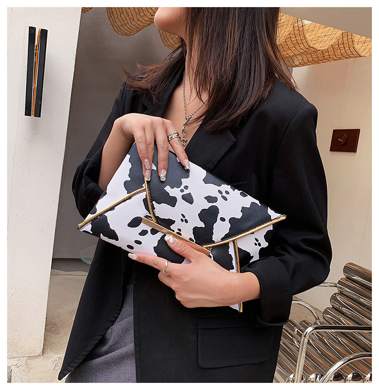 2021 Clutch Clutch Bag Cows Pattern European and American Fashion Minimalist Clutch Bag 2021 Summer Cool Women Envelope Women Bag