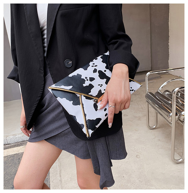 2021 Clutch Clutch Bag Cows Pattern European and American Fashion Minimalist Clutch Bag 2021 Summer Cool Women Envelope Women Bag